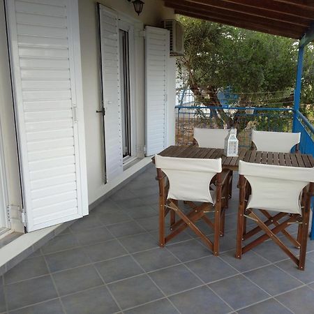 הוילה Kómboi Aggeliki House 3 מראה חיצוני תמונה