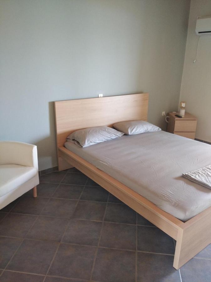 הוילה Kómboi Aggeliki House 3 מראה חיצוני תמונה