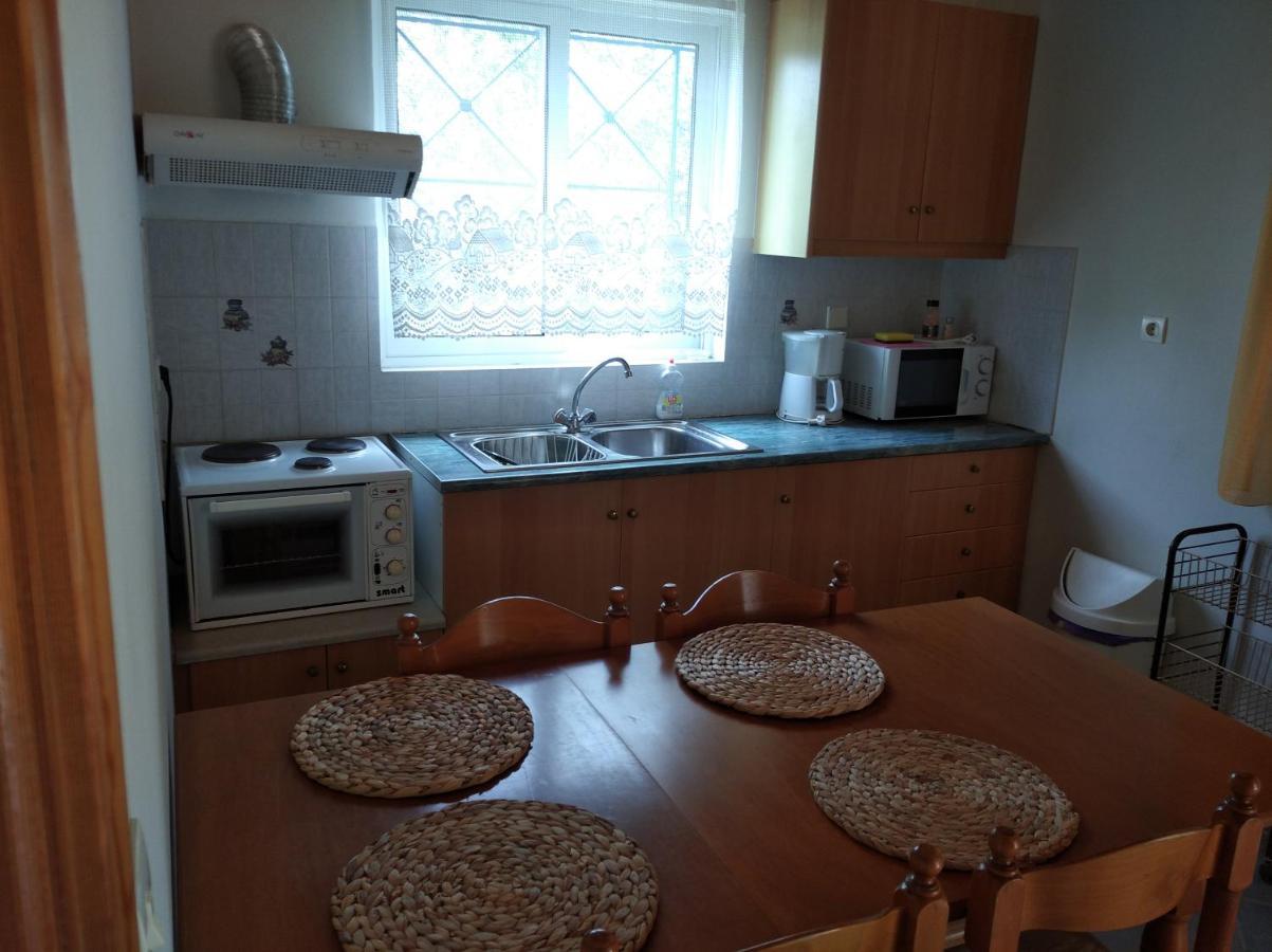 הוילה Kómboi Aggeliki House 3 מראה חיצוני תמונה