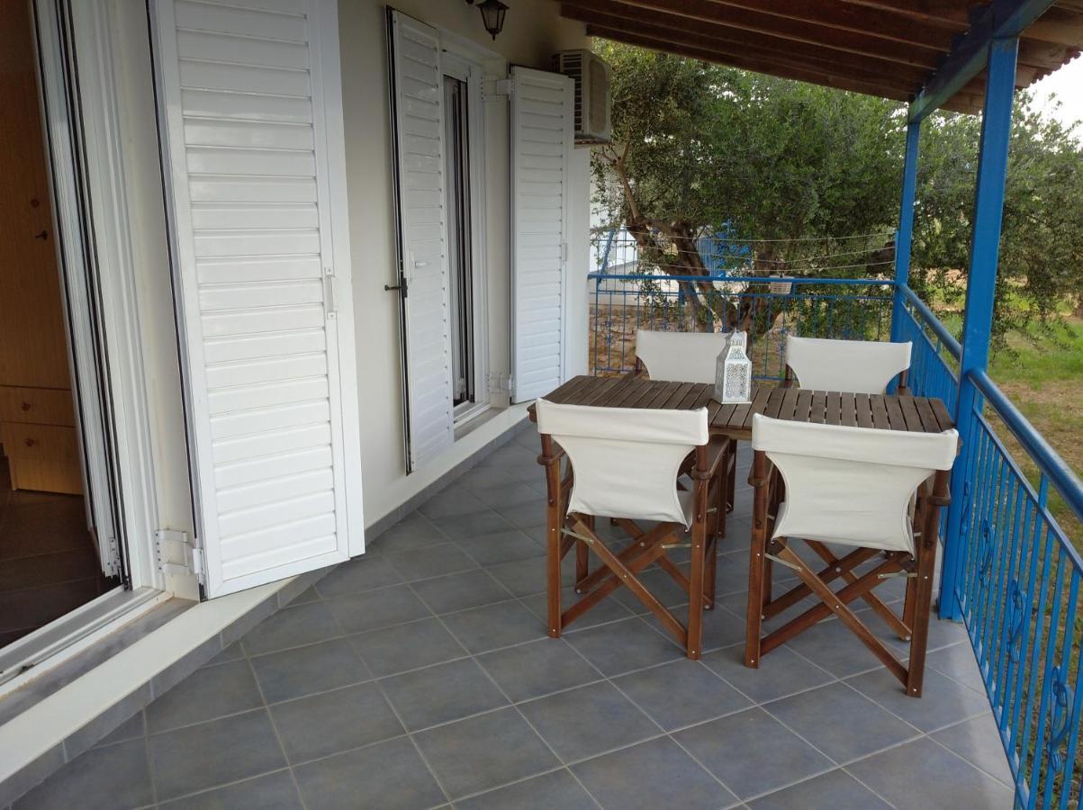 הוילה Kómboi Aggeliki House 3 מראה חיצוני תמונה